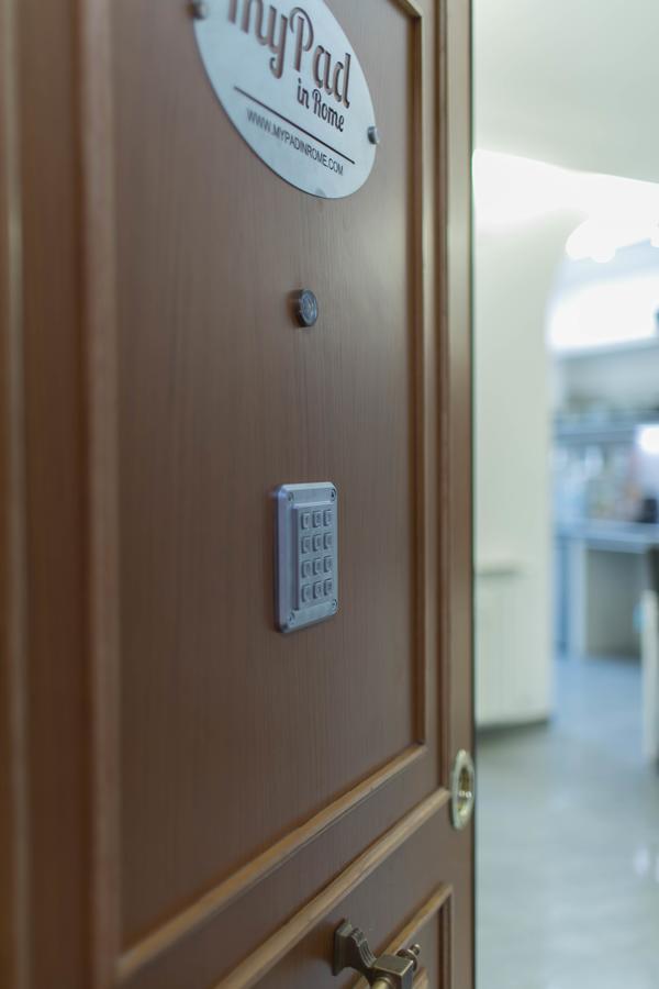 Apartment In Front Of St Peter'S Square And Vatican Museums - Mypad In โรม ภายนอก รูปภาพ